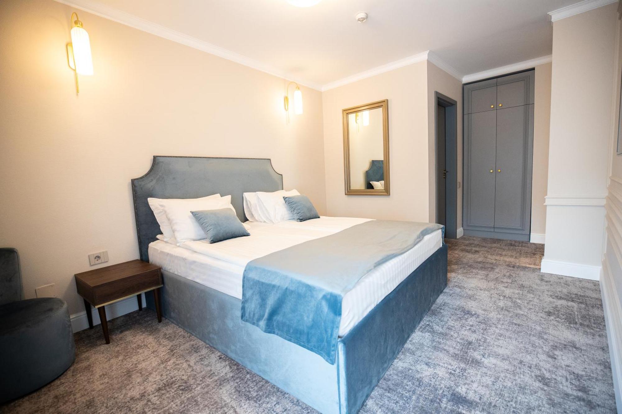 Hotel Meridian Kaloşvar Dış mekan fotoğraf