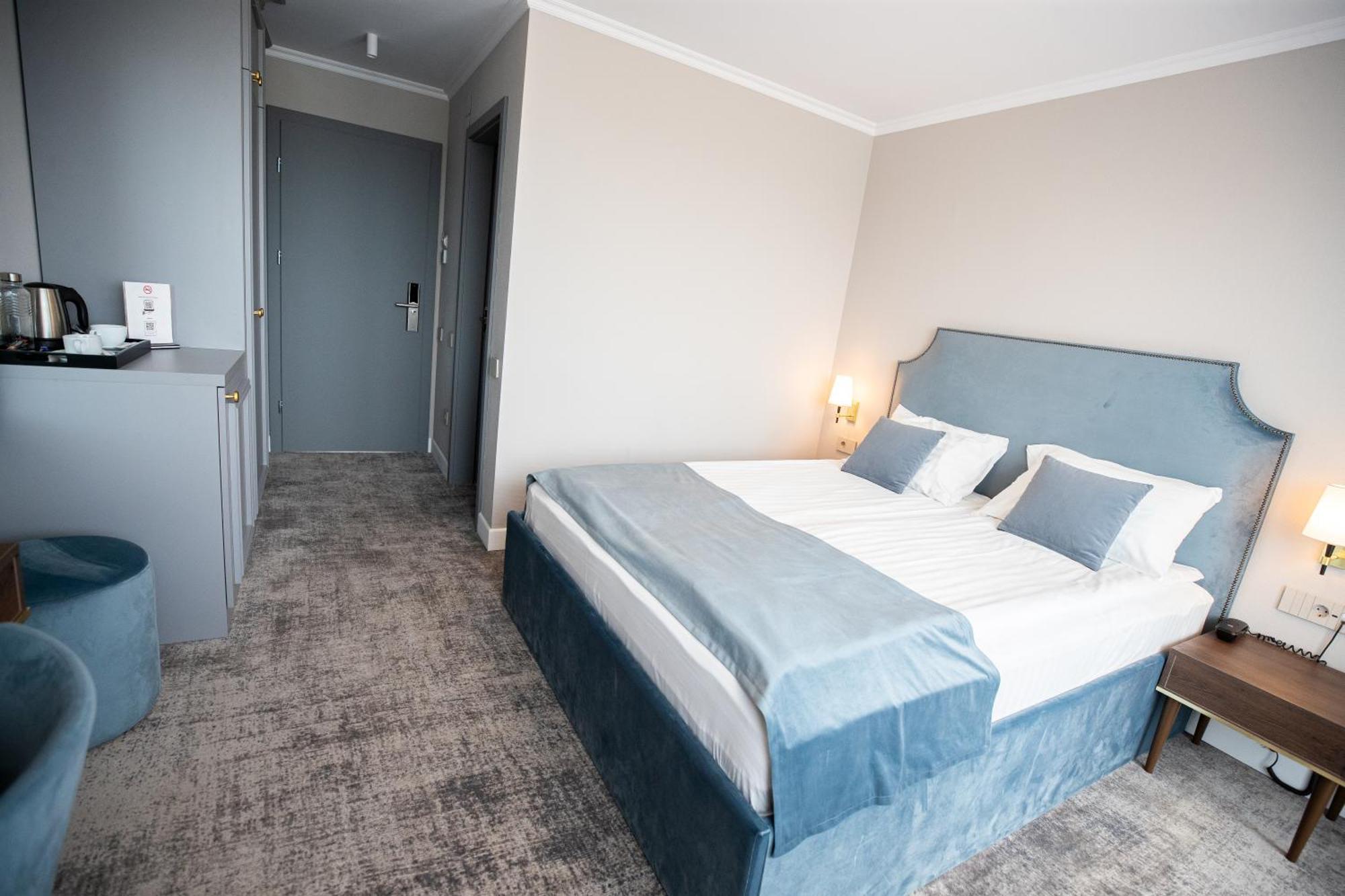 Hotel Meridian Kaloşvar Dış mekan fotoğraf