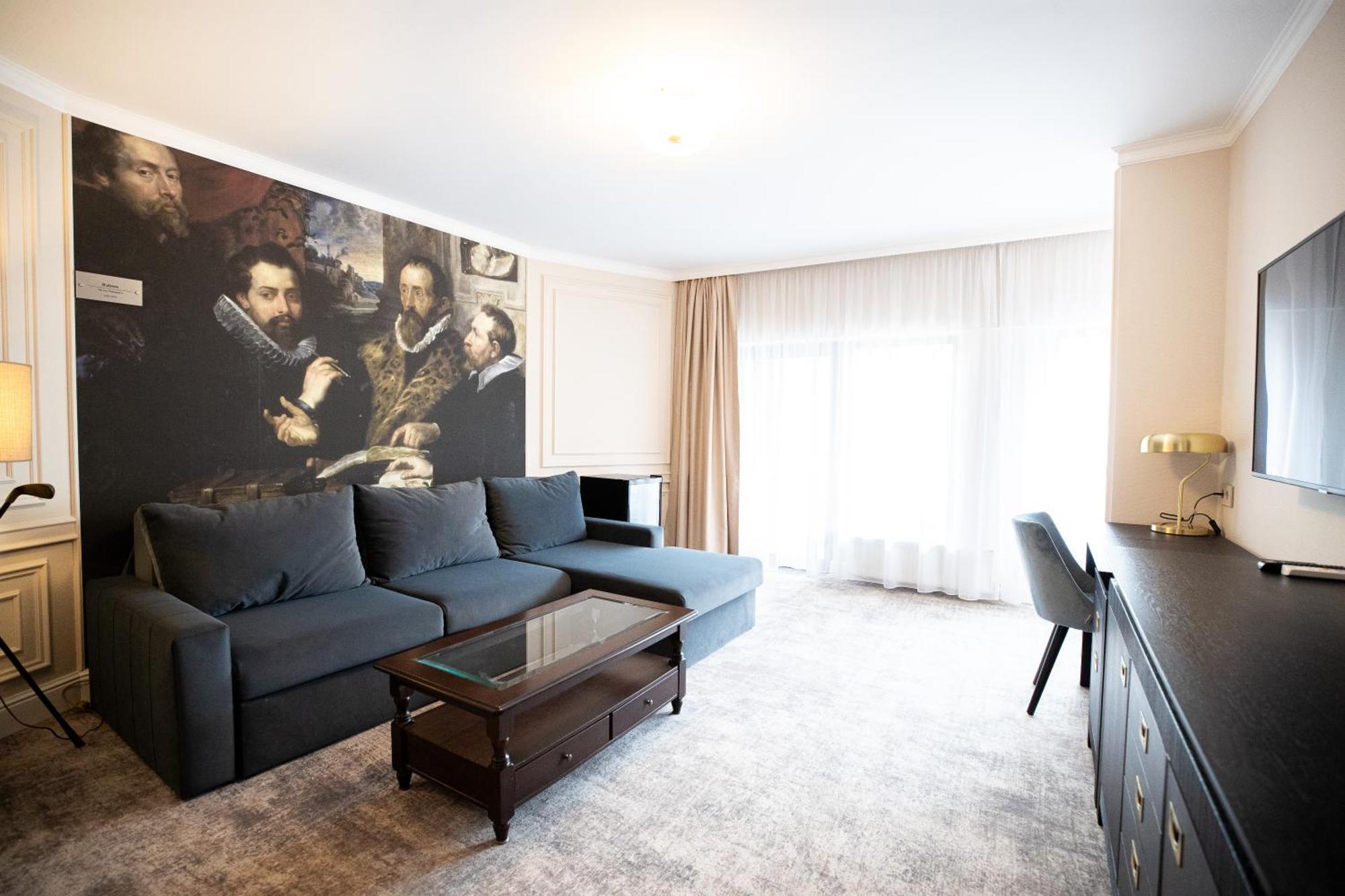 Hotel Meridian Kaloşvar Dış mekan fotoğraf