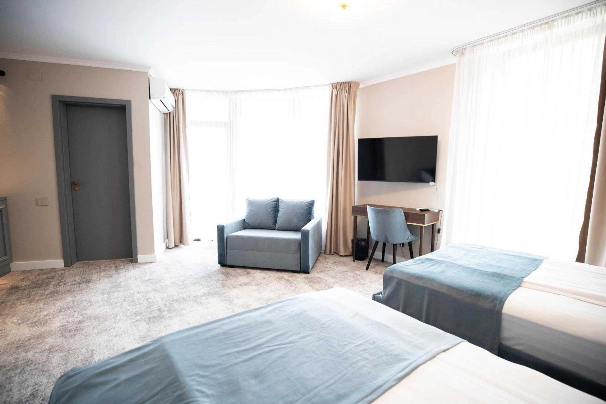 Hotel Meridian Kaloşvar Dış mekan fotoğraf