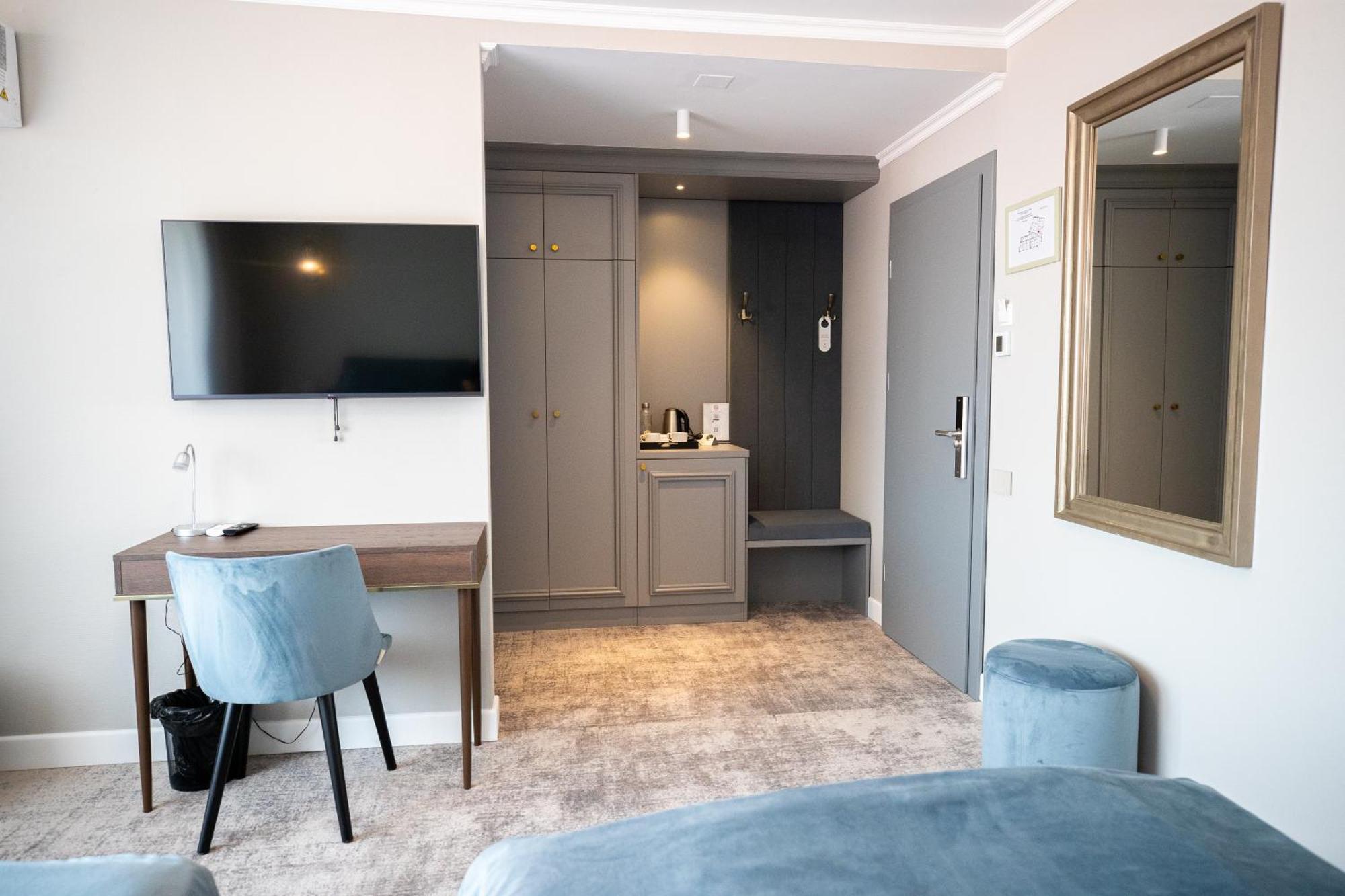 Hotel Meridian Kaloşvar Dış mekan fotoğraf