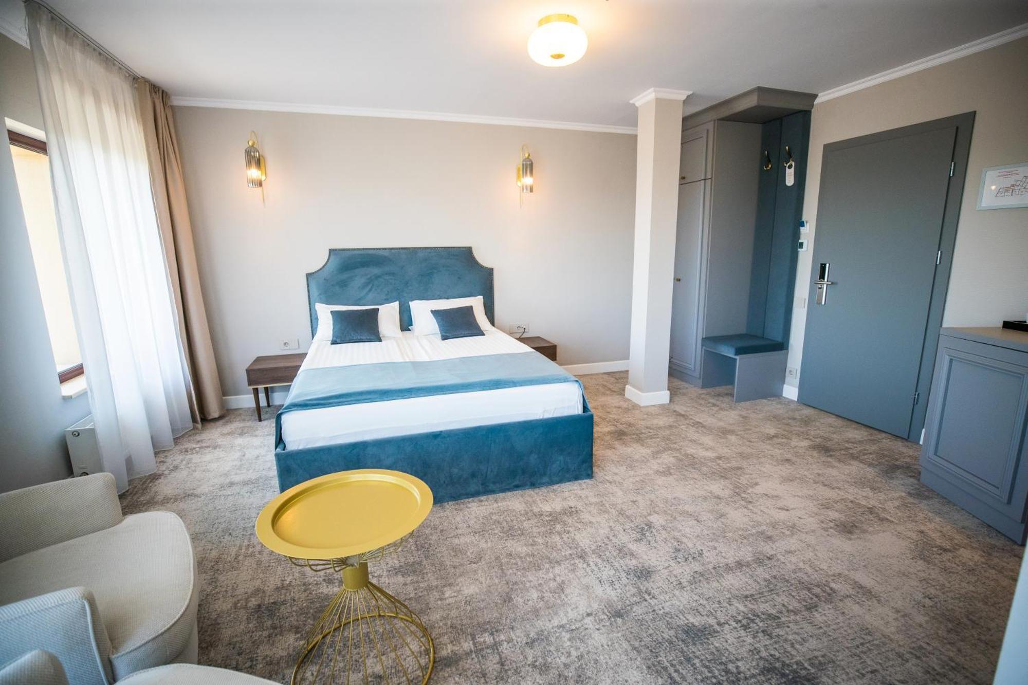 Hotel Meridian Kaloşvar Dış mekan fotoğraf