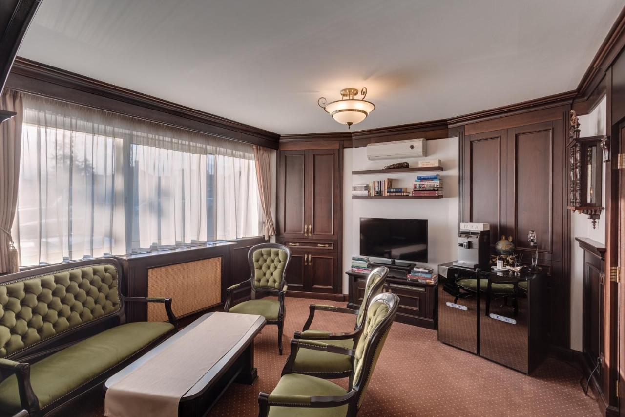 Hotel Meridian Kaloşvar Dış mekan fotoğraf