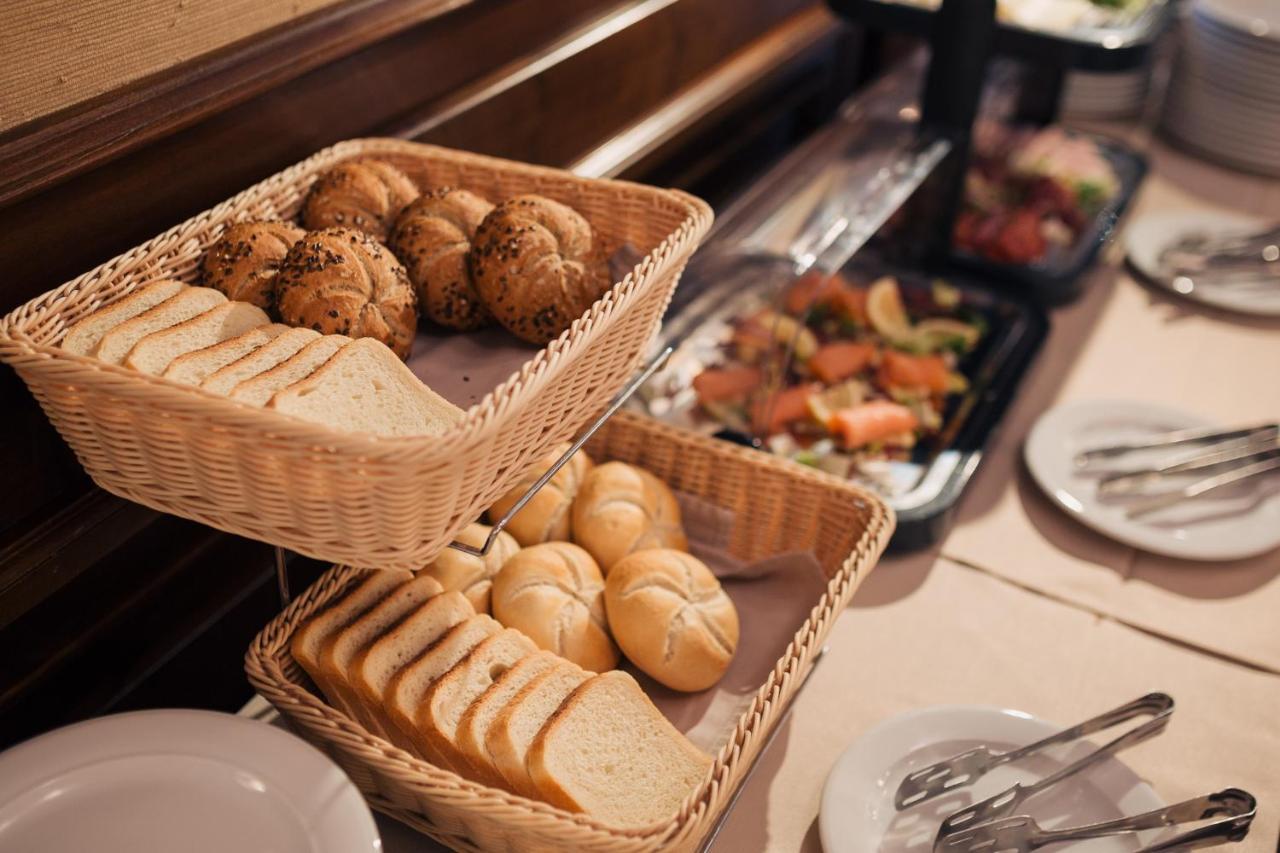 Hotel Meridian Kaloşvar Dış mekan fotoğraf